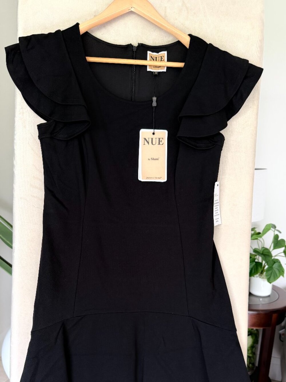 NUE by Shani NWT Black Body Architecture Ruffle Dress Size 10